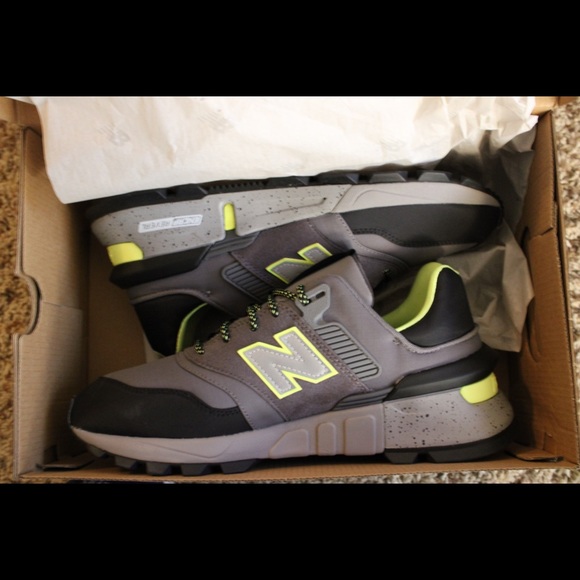 New balance 977 Sport - Picture 2 of 2